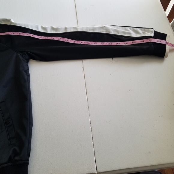 Cool Black and white Bomber Jacket  Size XS - Picture 5 of 6